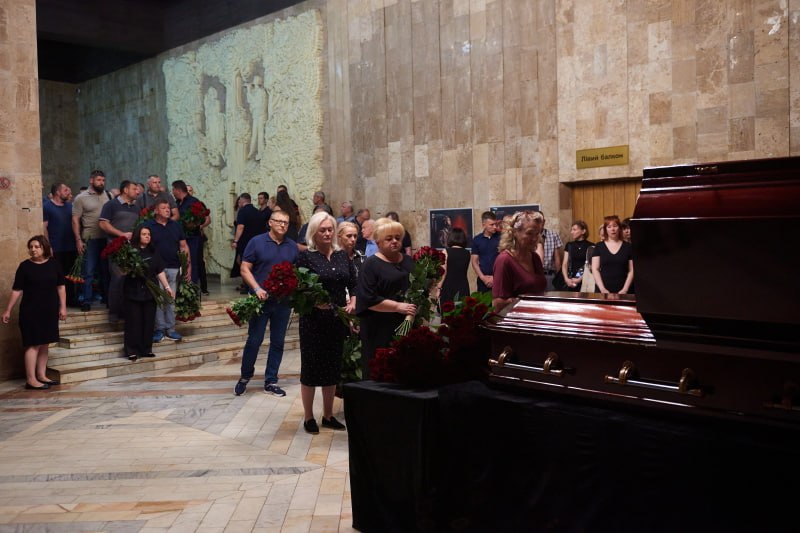 У Харкові провели в останню путь заступника мера Михайла Фатєєва