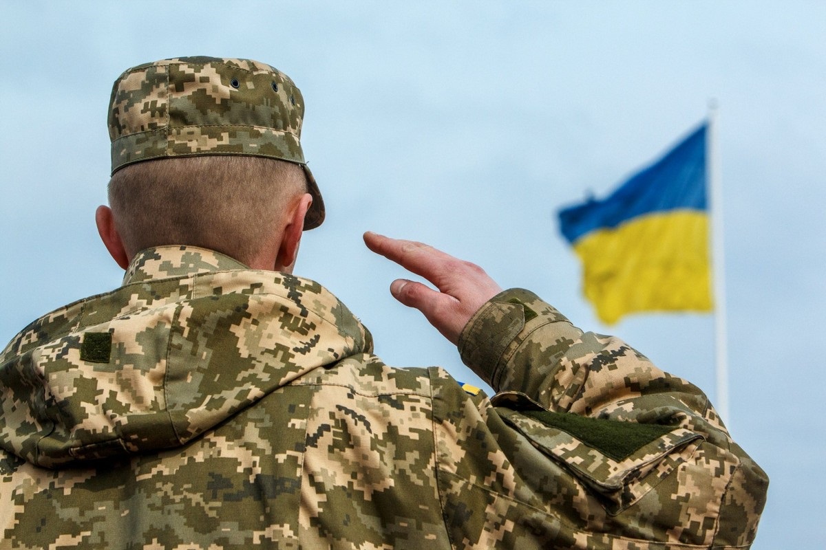 Зеленський пропонує Раді продовжити воєнний стан та мобілізацію в Україні