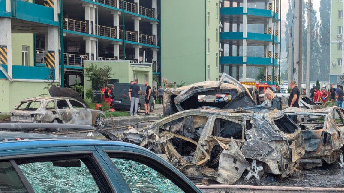 Що відбувається на місці ворожих атак у Харкові