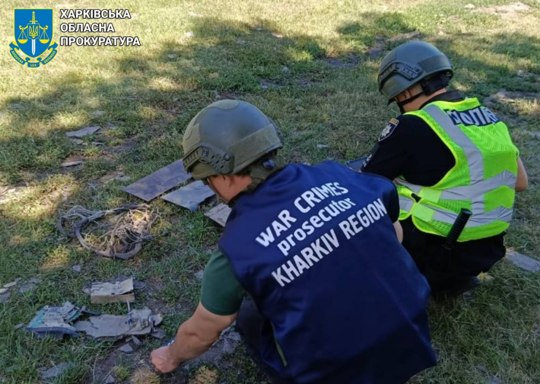Прокурори зафіксували наслідки обстрілу села на Харківщині