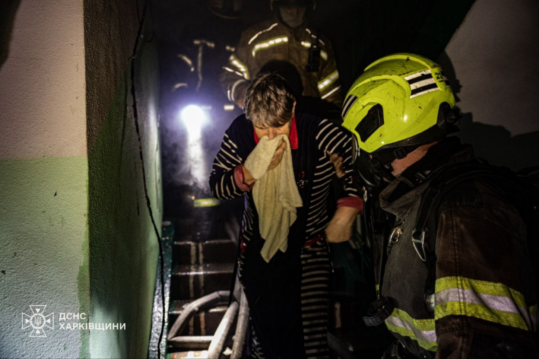 У Харкові рятувальники оперативно ліквідували пожежу у багатоповерхівці