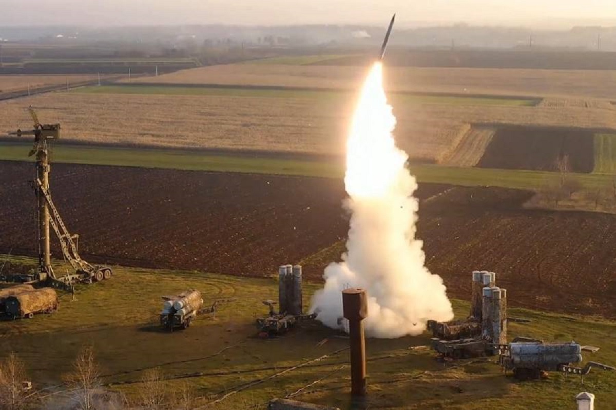 В Україні відзначають День зенітних ракетних військ та День армійської авіації