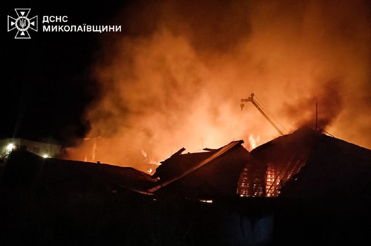 Зеленський: На пропозицію припинити вогонь російські дрони б'ють по Україні