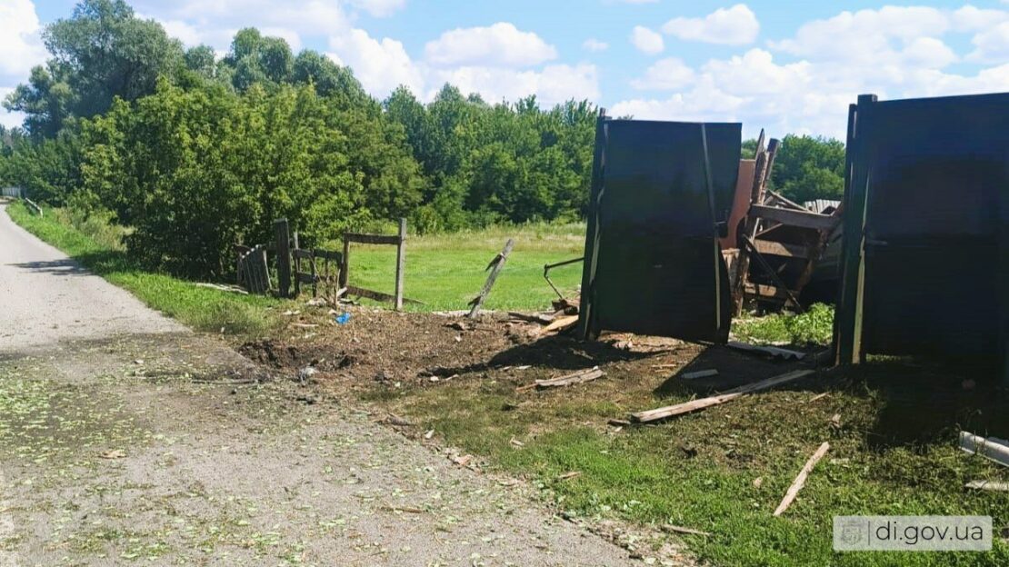 Російські окупанти обстріляли село Безруки на Харківщині