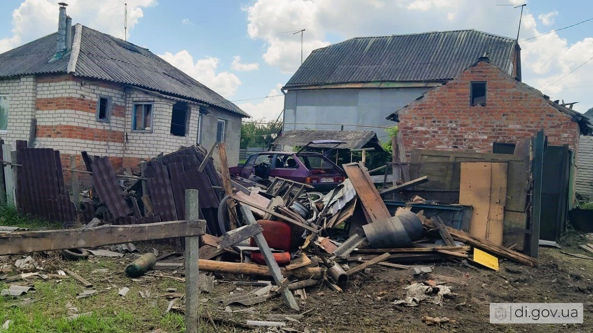 Російські окупанти обстріляли село Безруки на Харківщині