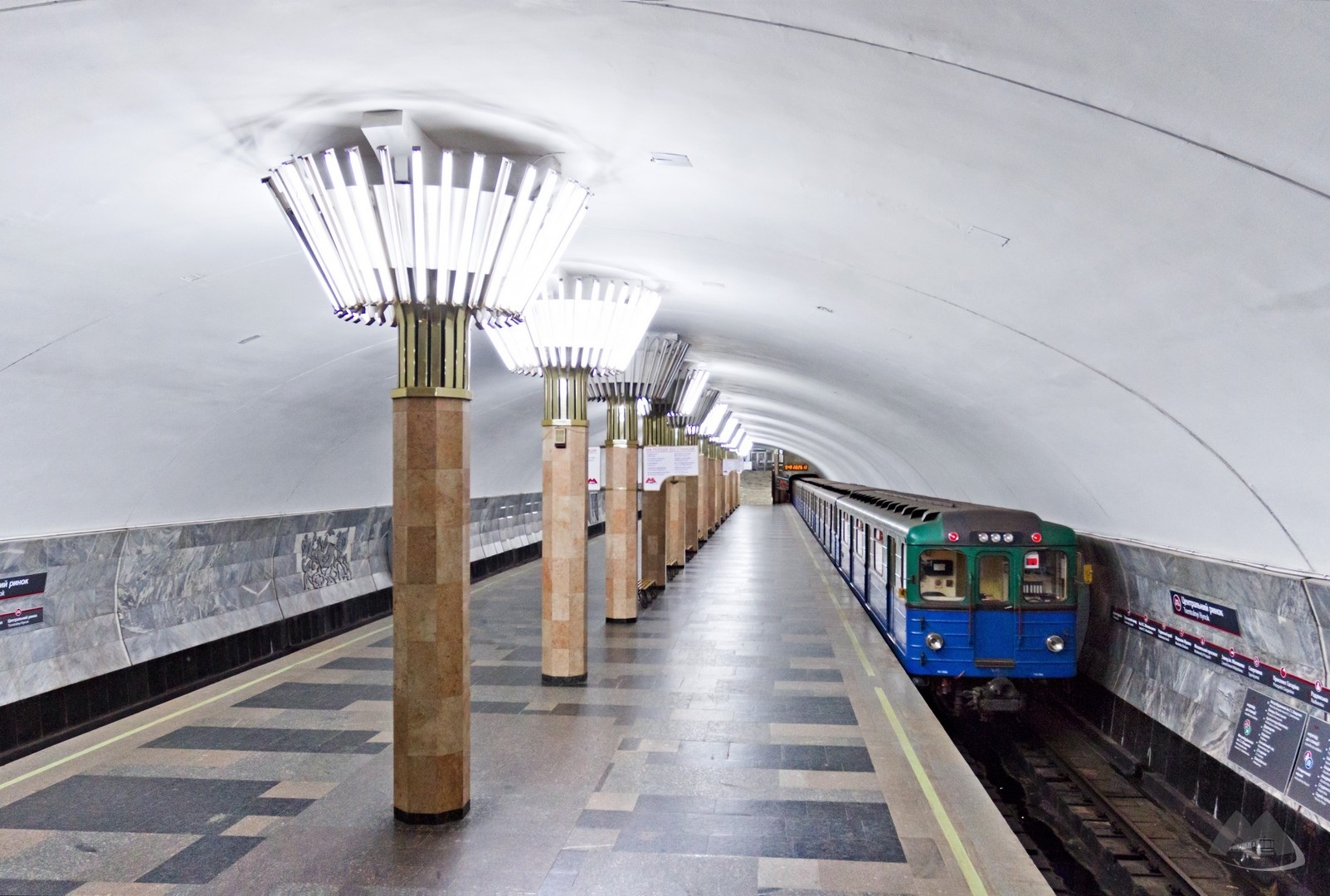 У Харкові машиністи метро врятували собаку