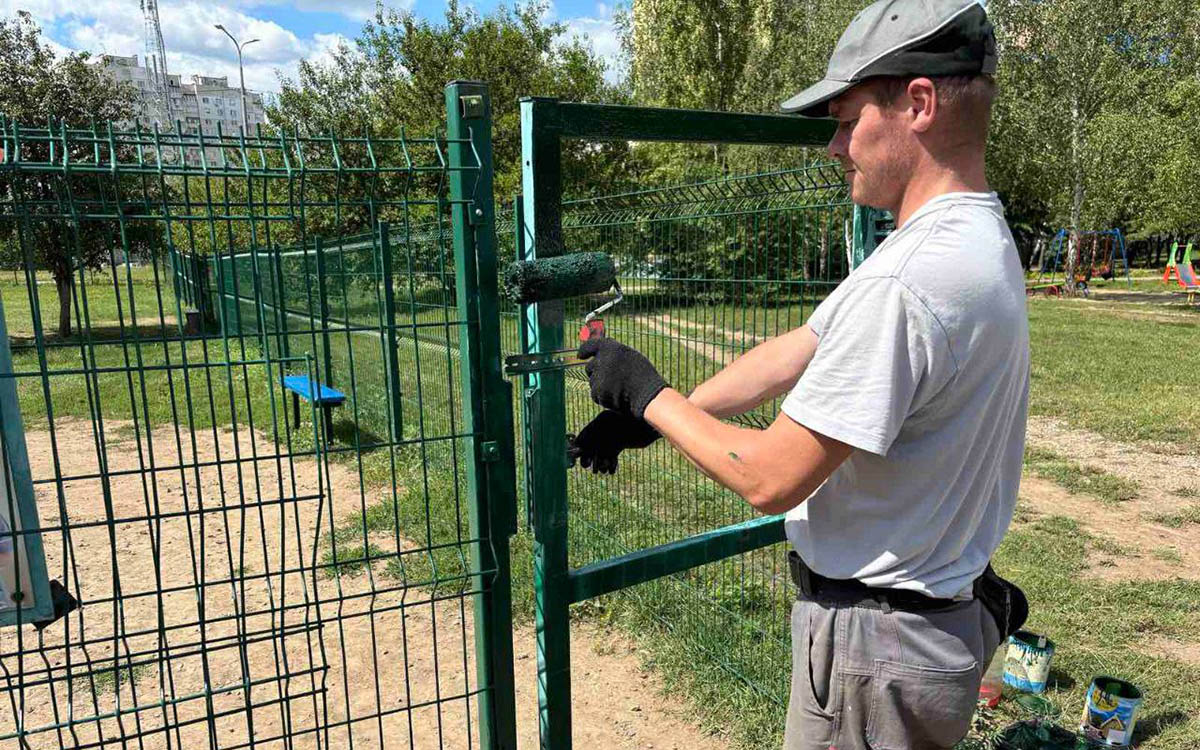 У Харкові відновлюють майданчики для вигулу собак
