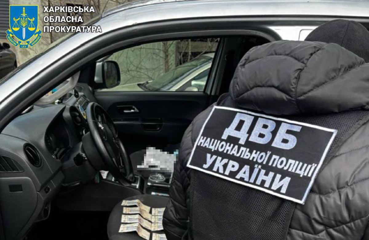 У Харкові судитимуть «бігунка», який за гроші допомагав отримати права