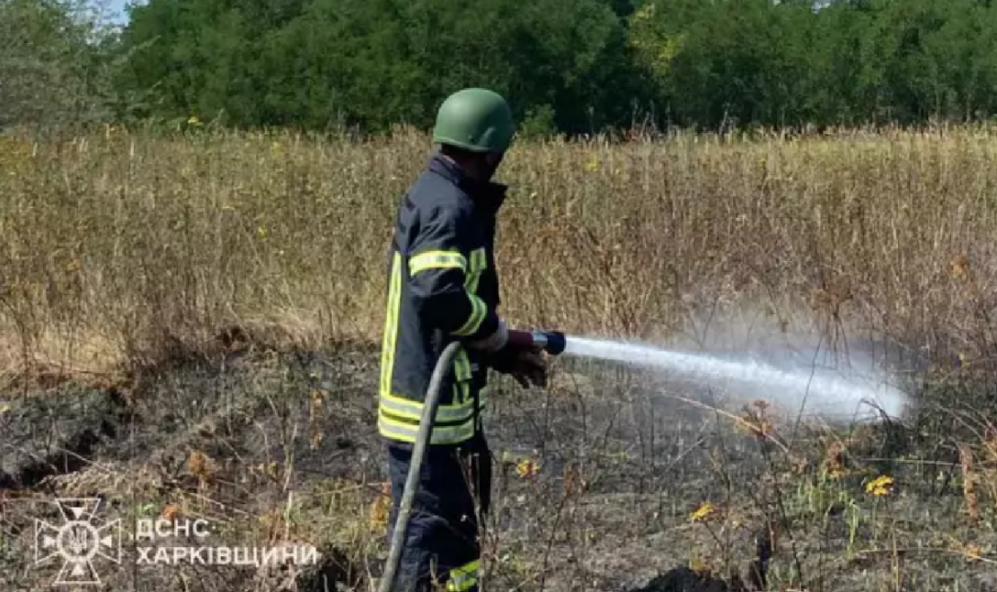 За добу на Харківщині ліквідували п'ять пожеж через обстріли