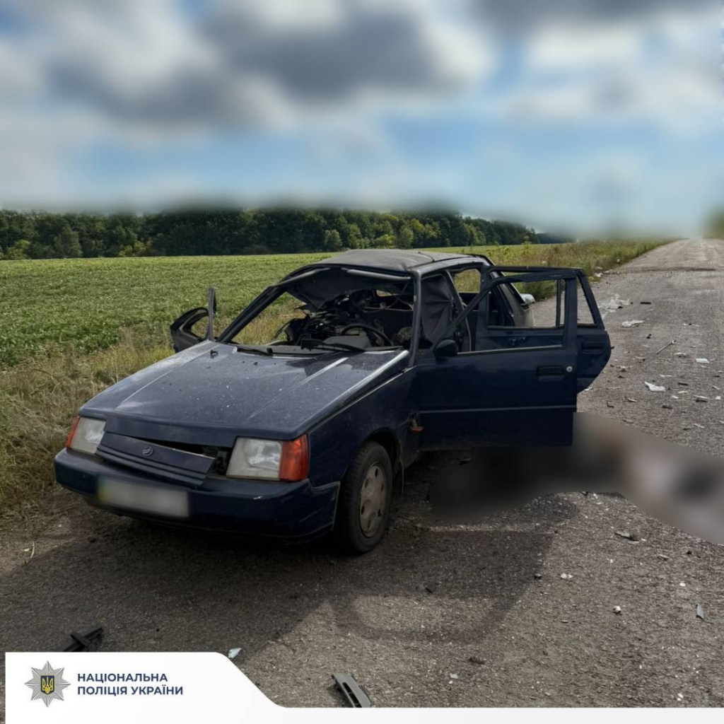 На Харківщині ворожий дрон атакував цивільний автомобіль: загинуло 2 особи
