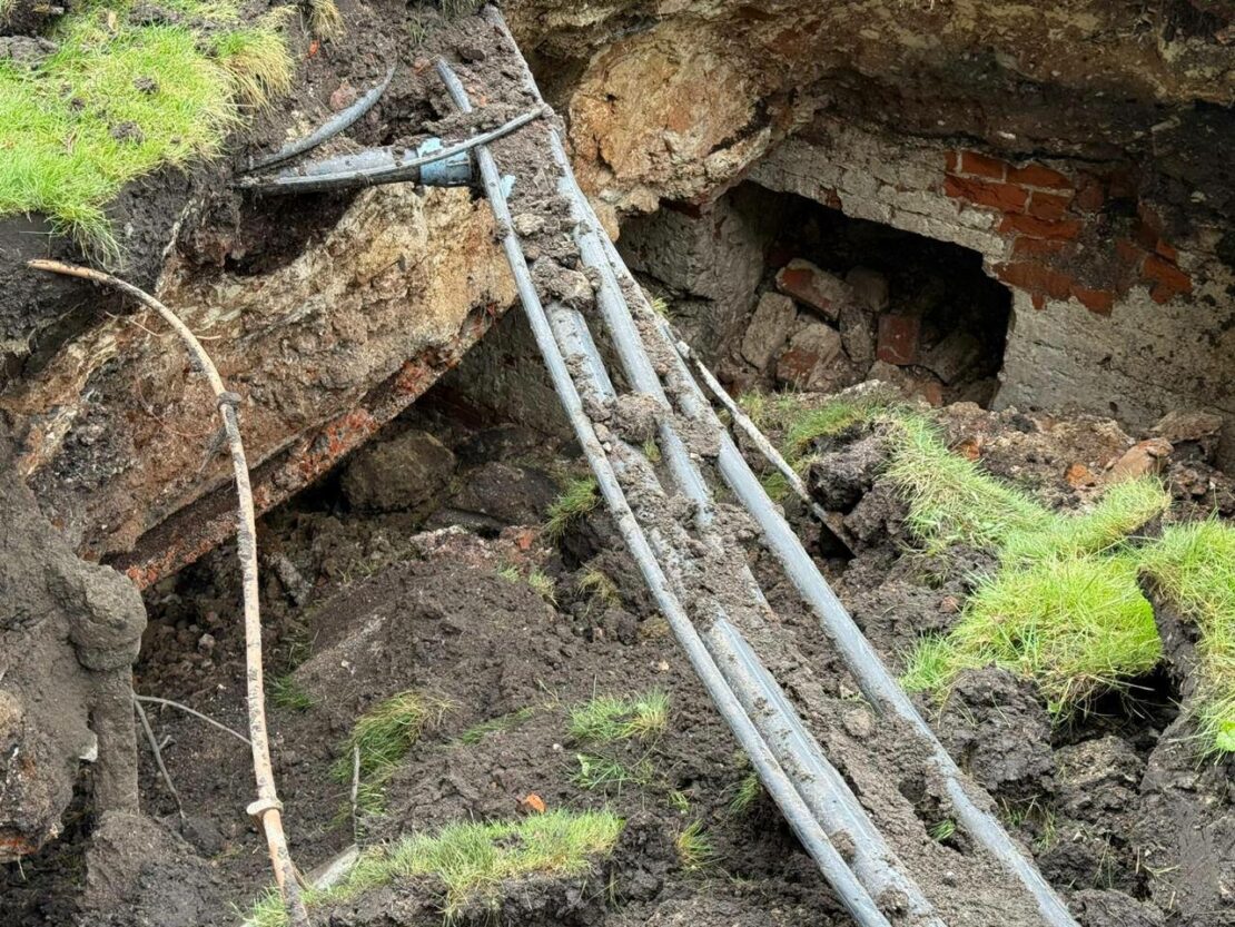 У центрі Харкова виявили невідомі підземні ходи (фото)