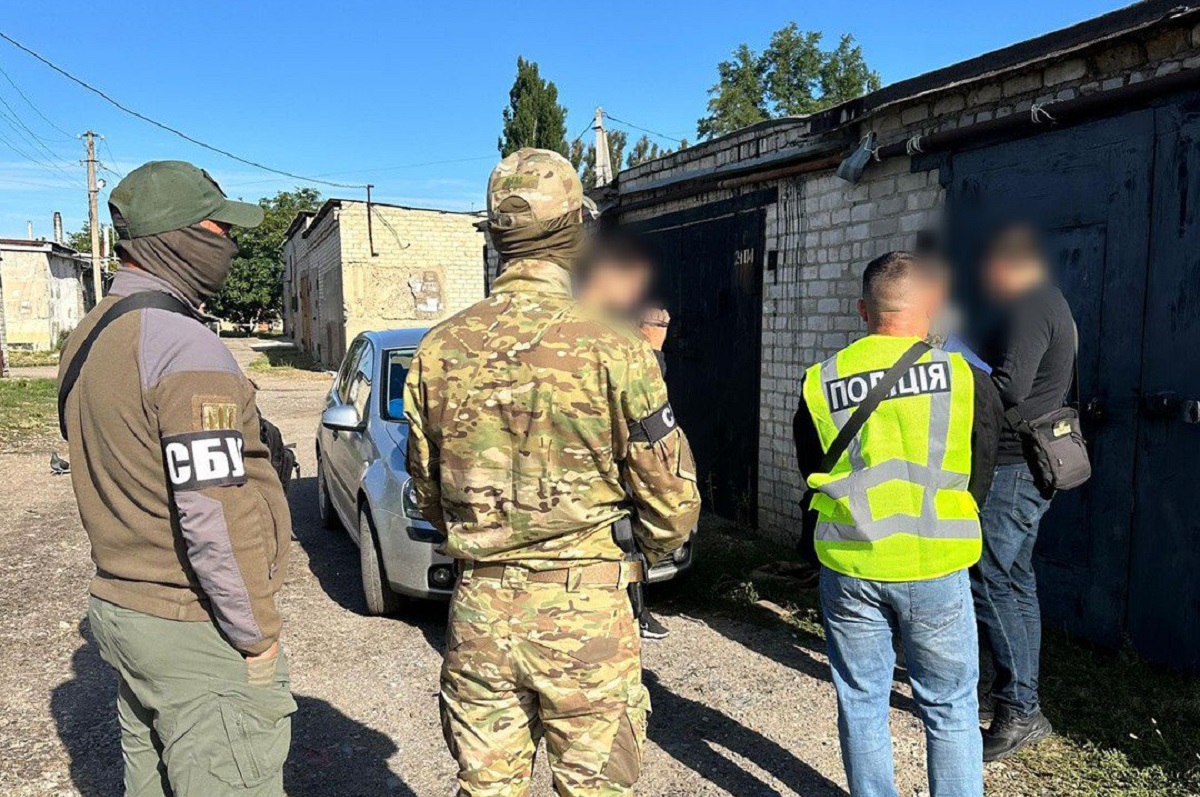 На Харківщині затримали чоловіка, який збував наркотики через інтернет-магазин