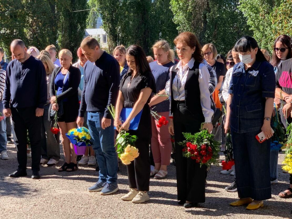 У Харкові відкрили меморіальну дошку полеглому захиснику Валерію Жиліну