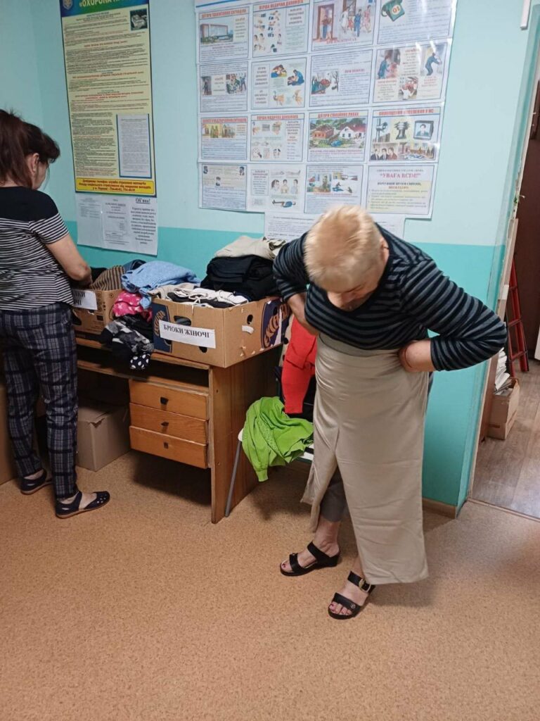 У Харкові збирають речі для вимушених переселенців
