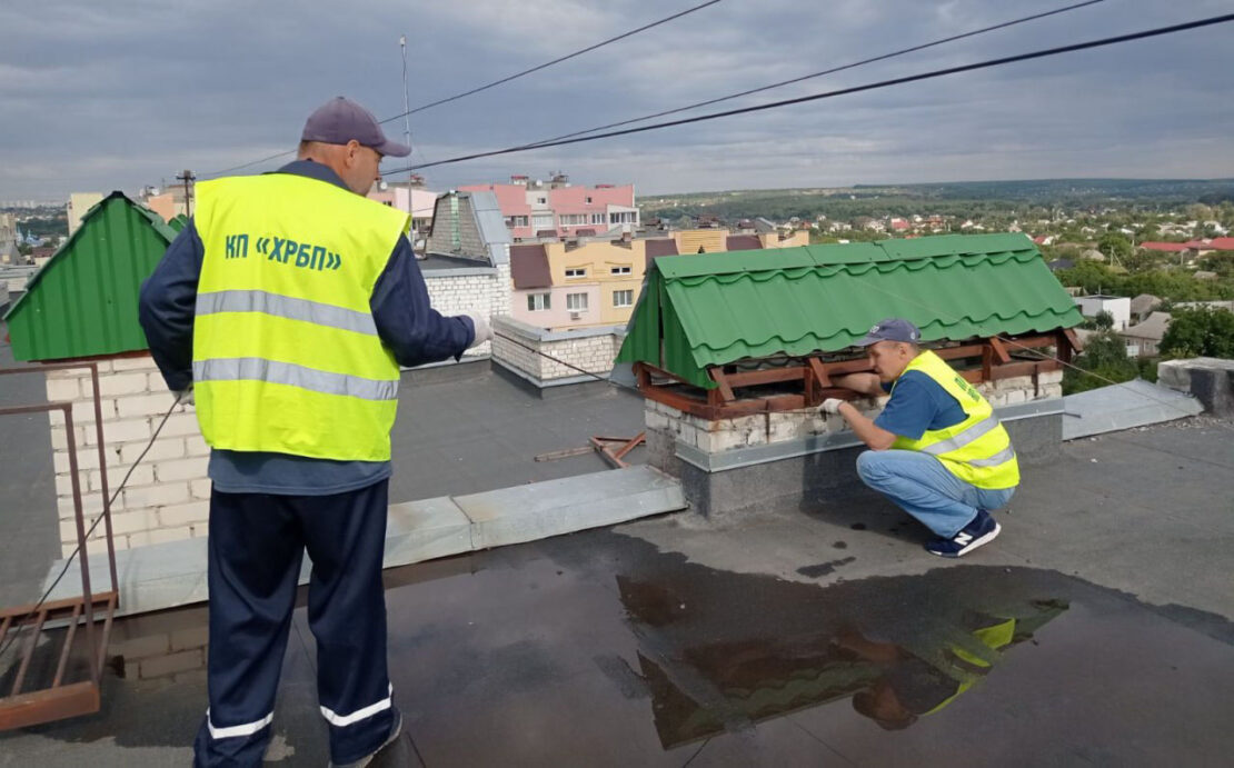 У будинках Харкова обстежують димові та вентиляційні канали (фото)