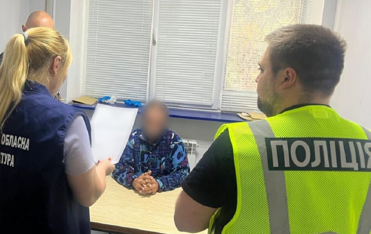 Чоловік пограбував 69-річну пенсіонерку на Харківщині