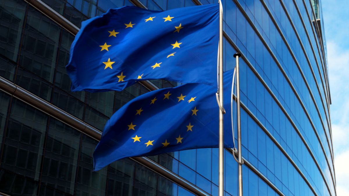 Єврокомісія схвалила 19-й пакет санкцій проти росії