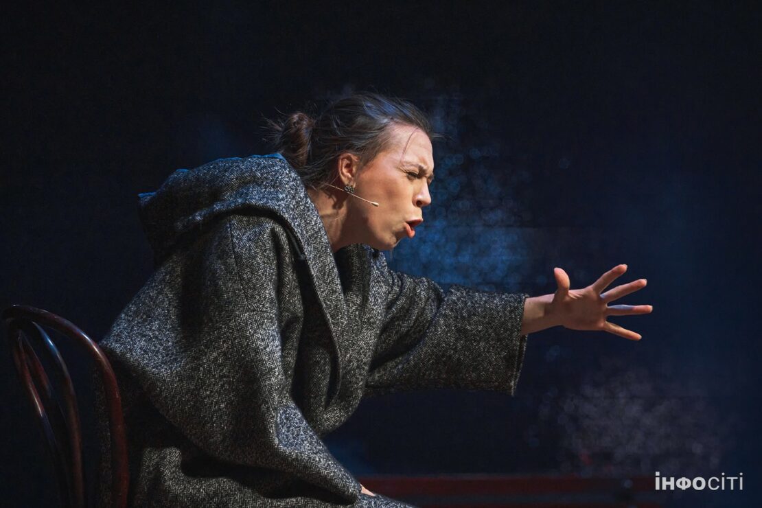 У Харкові відбулася прем’єра аудіовізуального перформансу «Війна. Обличчя. Монологи» (фото)