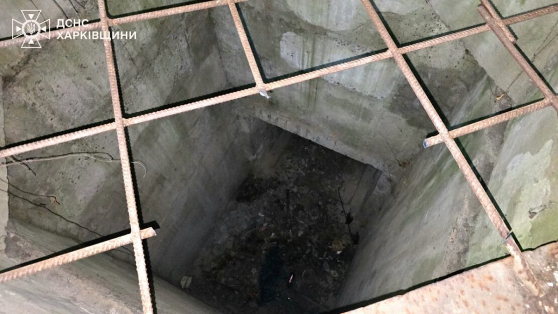 У Харкові з вентиляційної шахти врятували трьох підлітків
