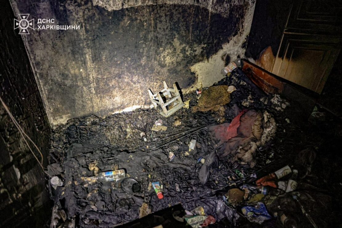 У Харкові на пожежі загинули двоє пенсіонерів, одну жінку вдалося врятувати