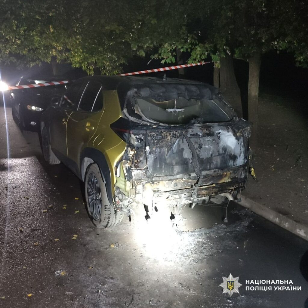 19-річний харків'янин спокусився на легкі гроші та підпалив мікроавтобус