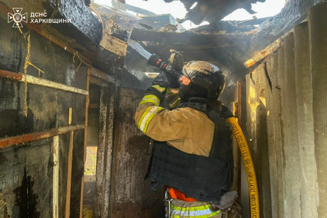 Росіяни вдарили КАБами по селу на Харківщині