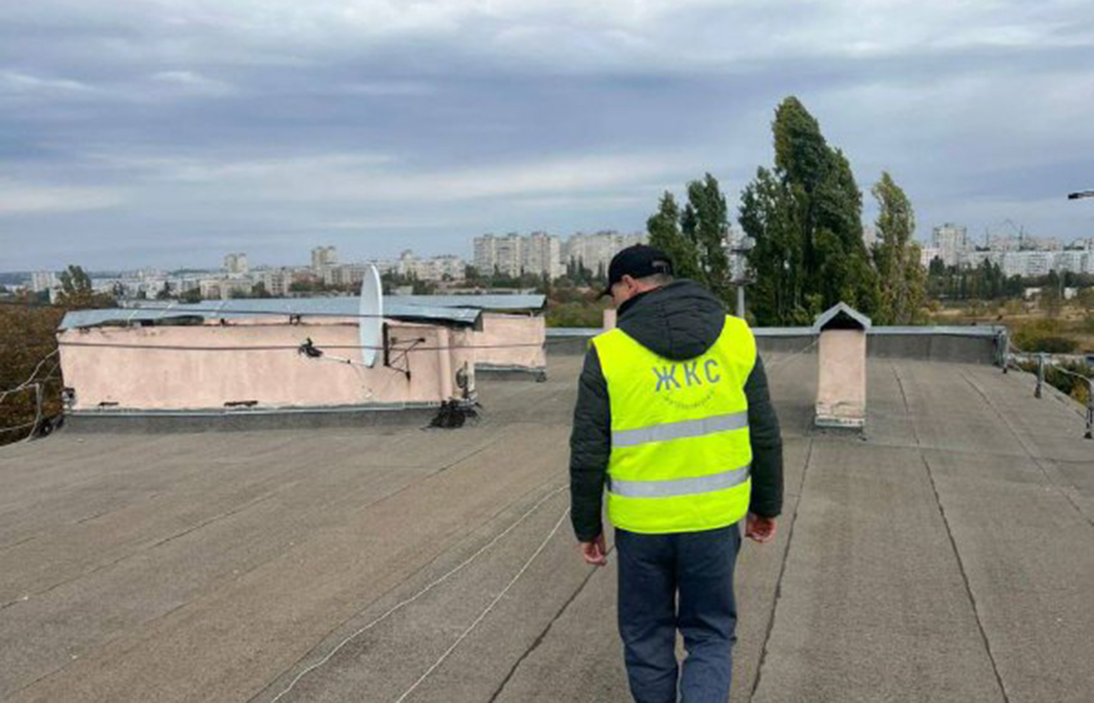 Внаслідок обстрілу у Харкові пошкоджено понад 60 будівель
