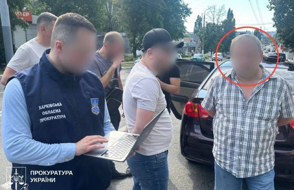 Харків’янина судитимуть за організацію схеми виїзду ухилянтів