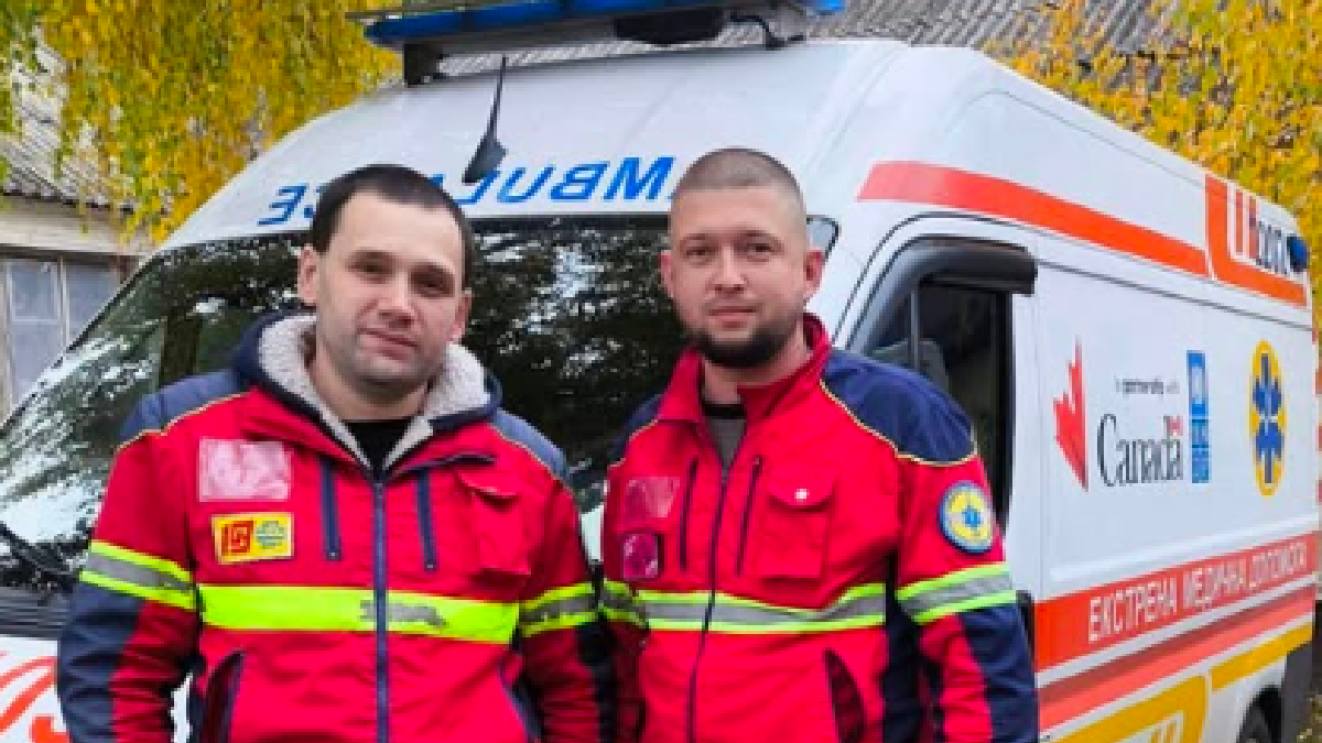 Медики швидкої у Харкові врятували 46-річного чоловіка з інфарктом