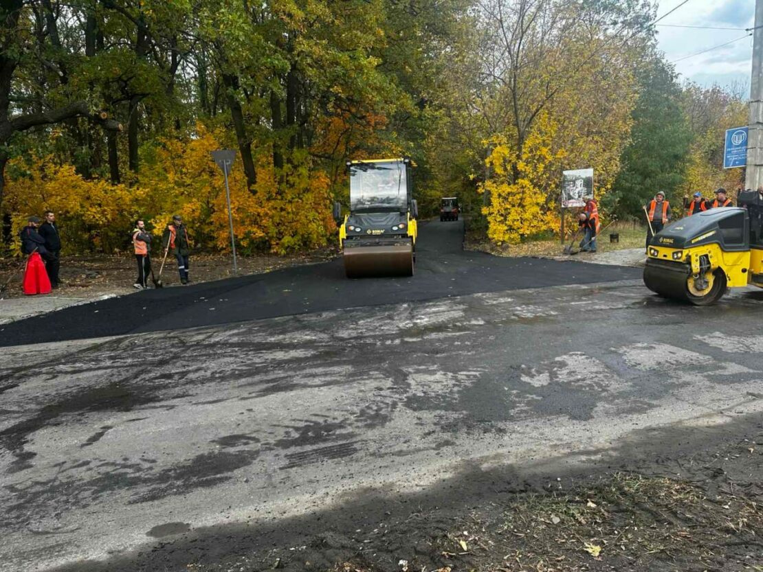 У Харкові відремонтували дорогу до онкоцентру (фото)