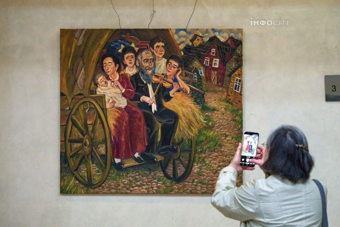 У Харкові відкрилася виставка "Дахи нашого містечка" (фото)