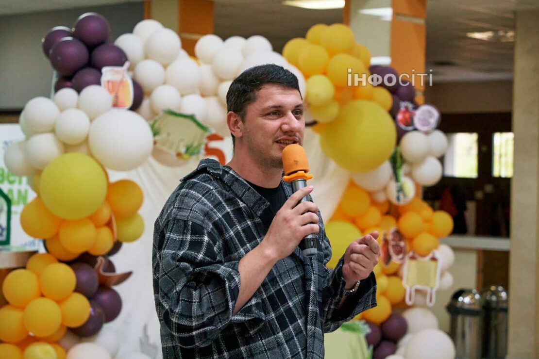 У Харкові відкрилася виставка “Дахи нашого містечка” (фото)
