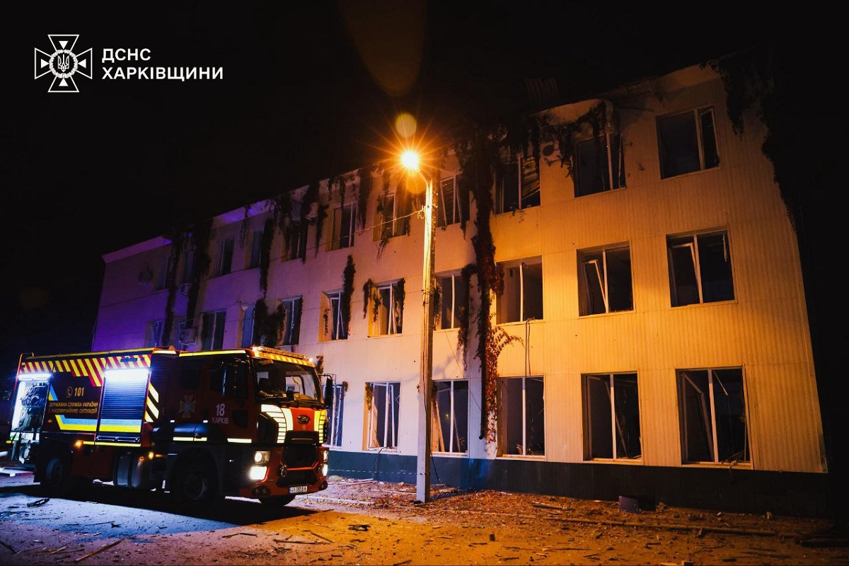 Росіяни скинули КАБи на Харків: влучили по території лікарні