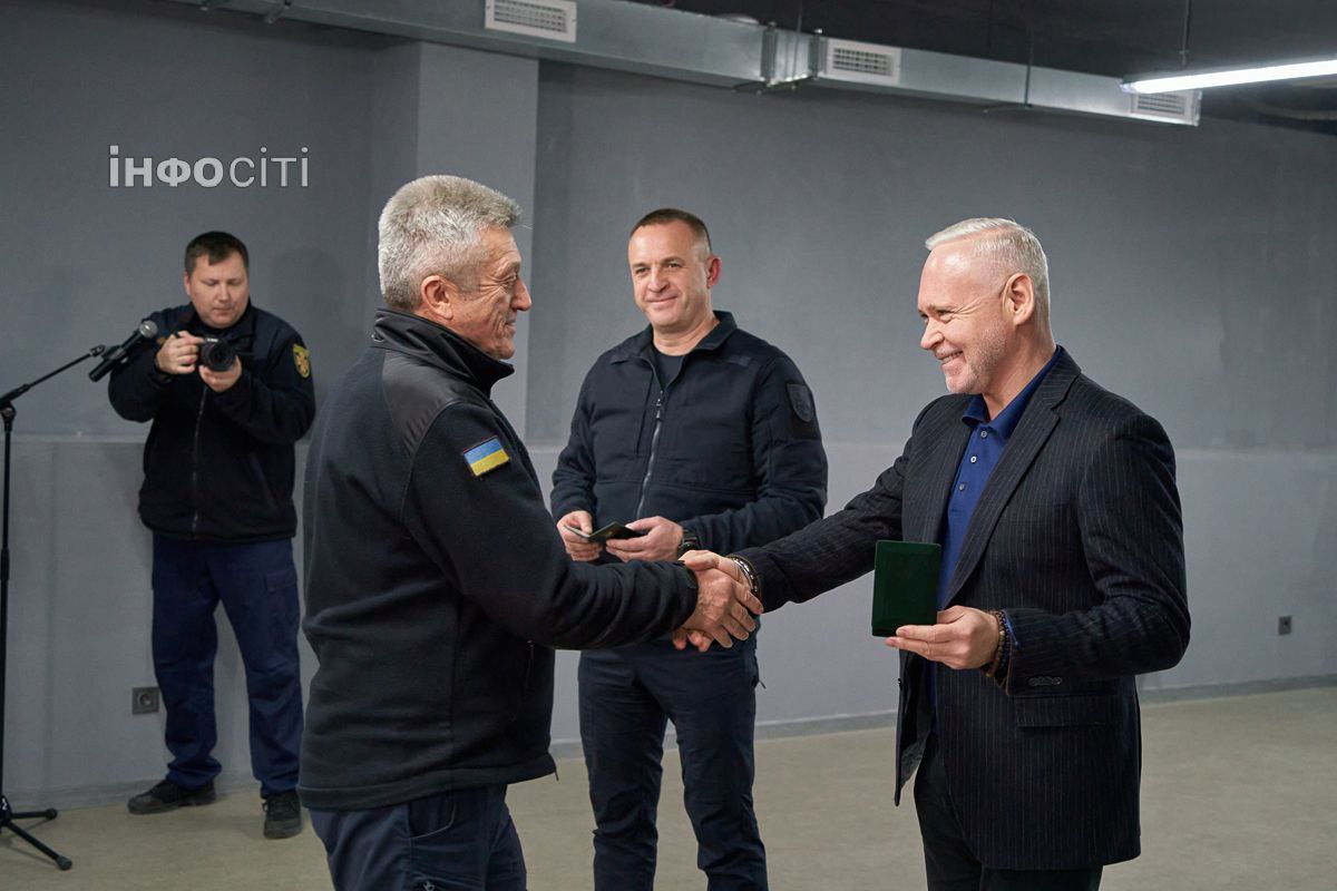 Ігор Терехов відзначив героїв, які врятували дітей після обстрілу