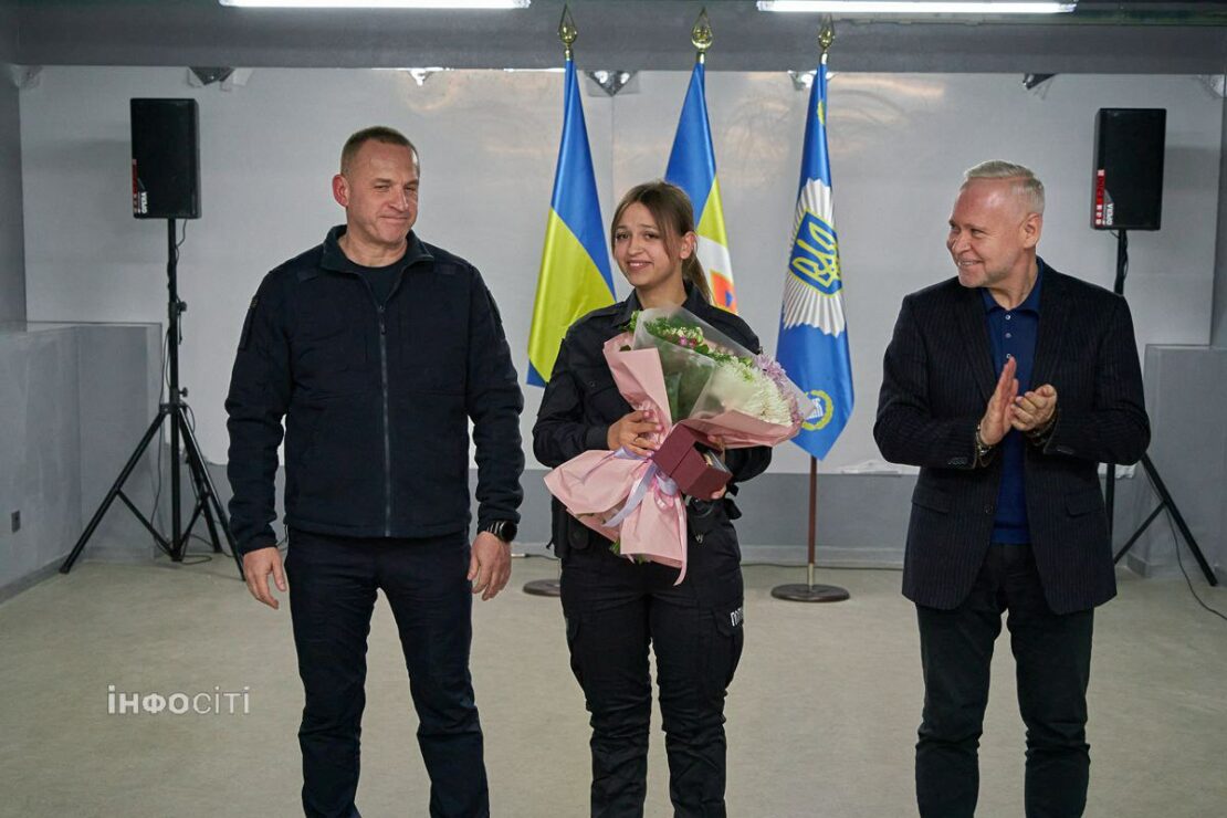 Ігор Терехов відзначив героїв, які врятували дітей після ворожого обстрілу (фото)