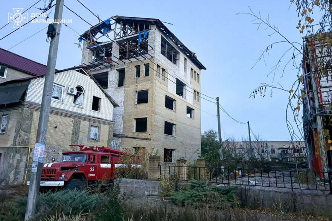 В Ізюмі та Чугуєві ліквідували пожежі, спричинені ударами БпЛА