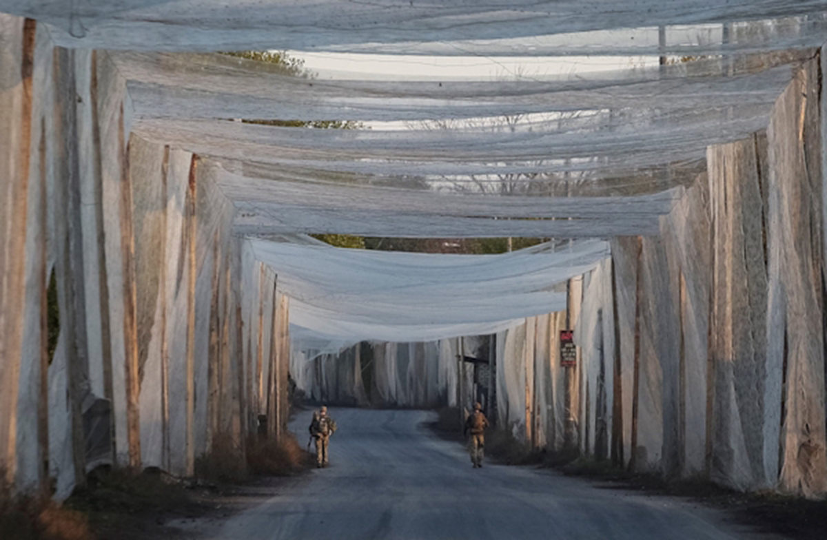 Французи передали 280 км рибальських сіток для захисту від дронів