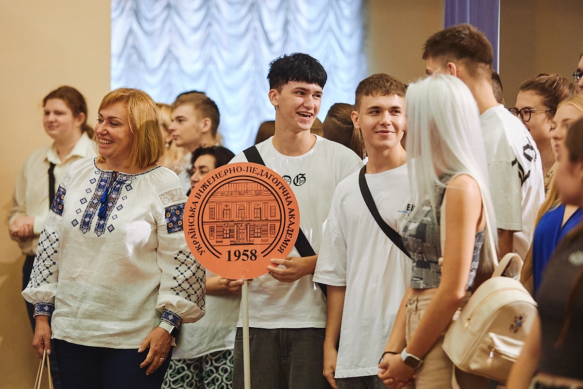 Ігор Терехов привітав студентів зі святом