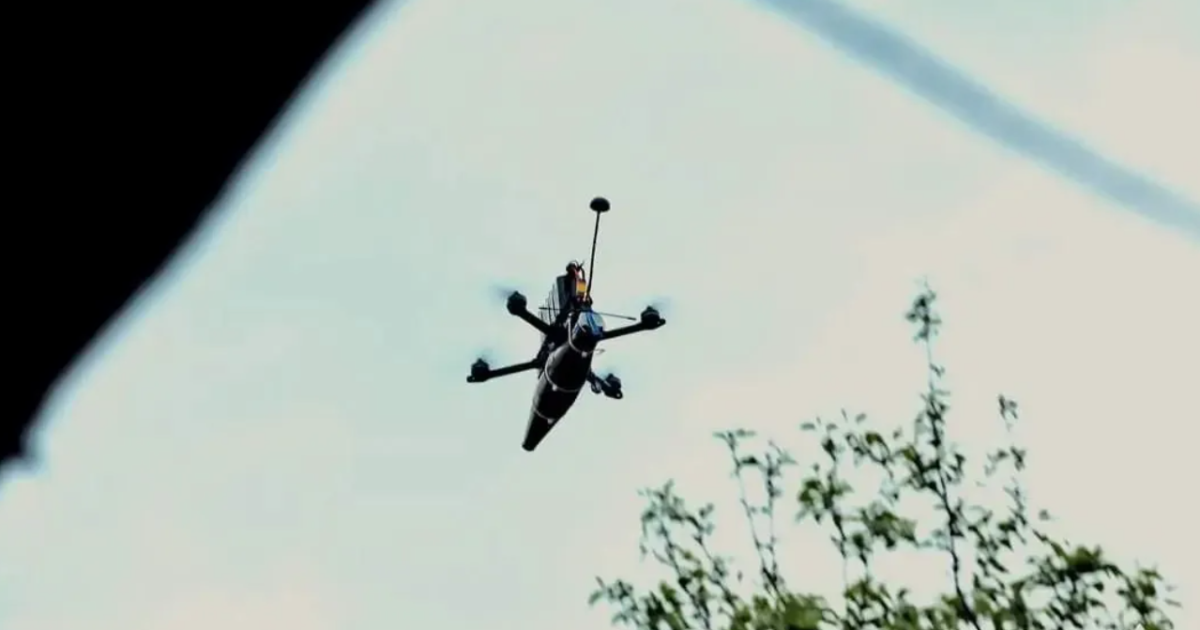 Дрон вдарив по авто на Харківщині: постраждав водій