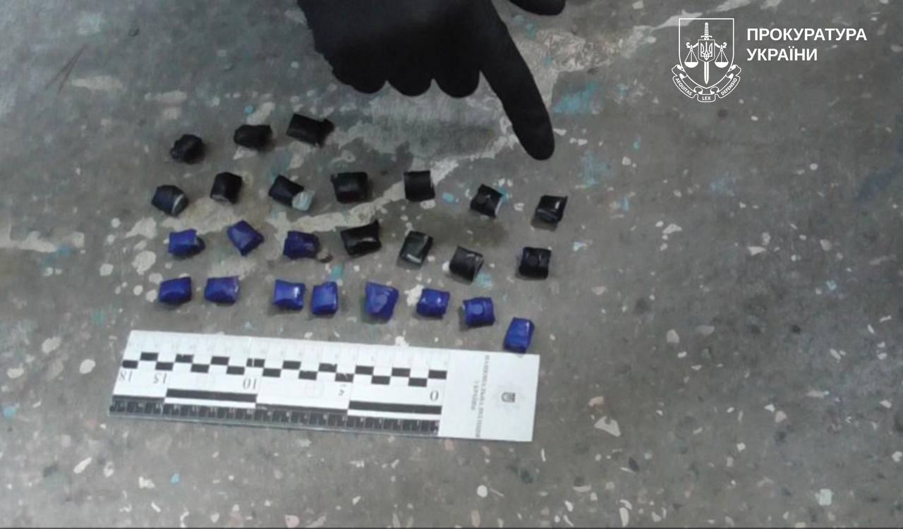 У Харкові викрили трьох наркоторговців