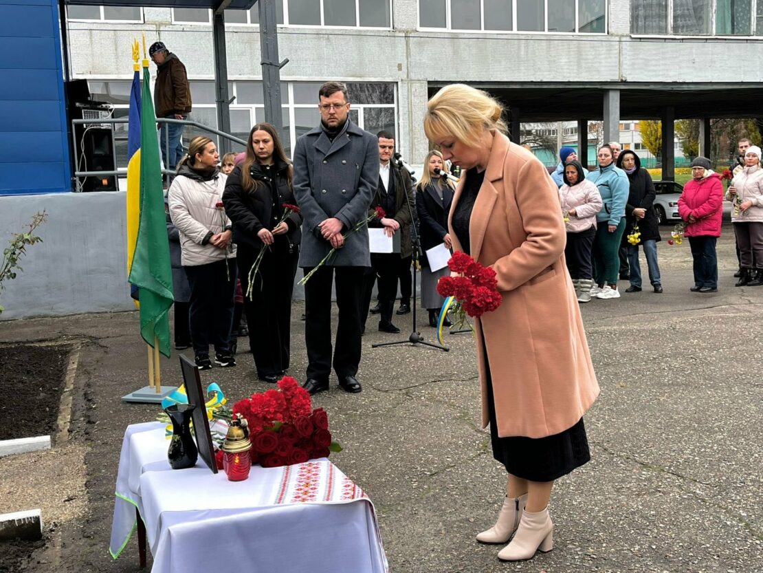 У Харкові відкрили меморіальну дошку сержанту Олександру Поддубному