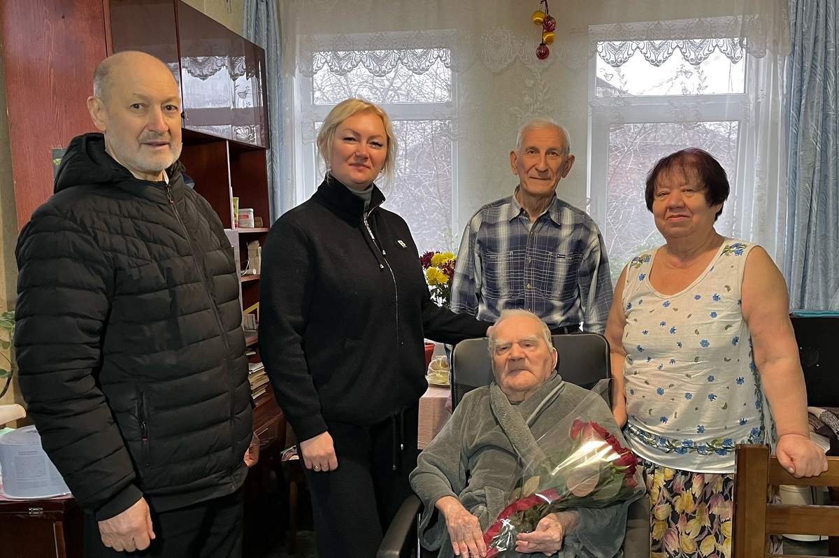 Мешканця Салтівського району привітали зі 100-річчям