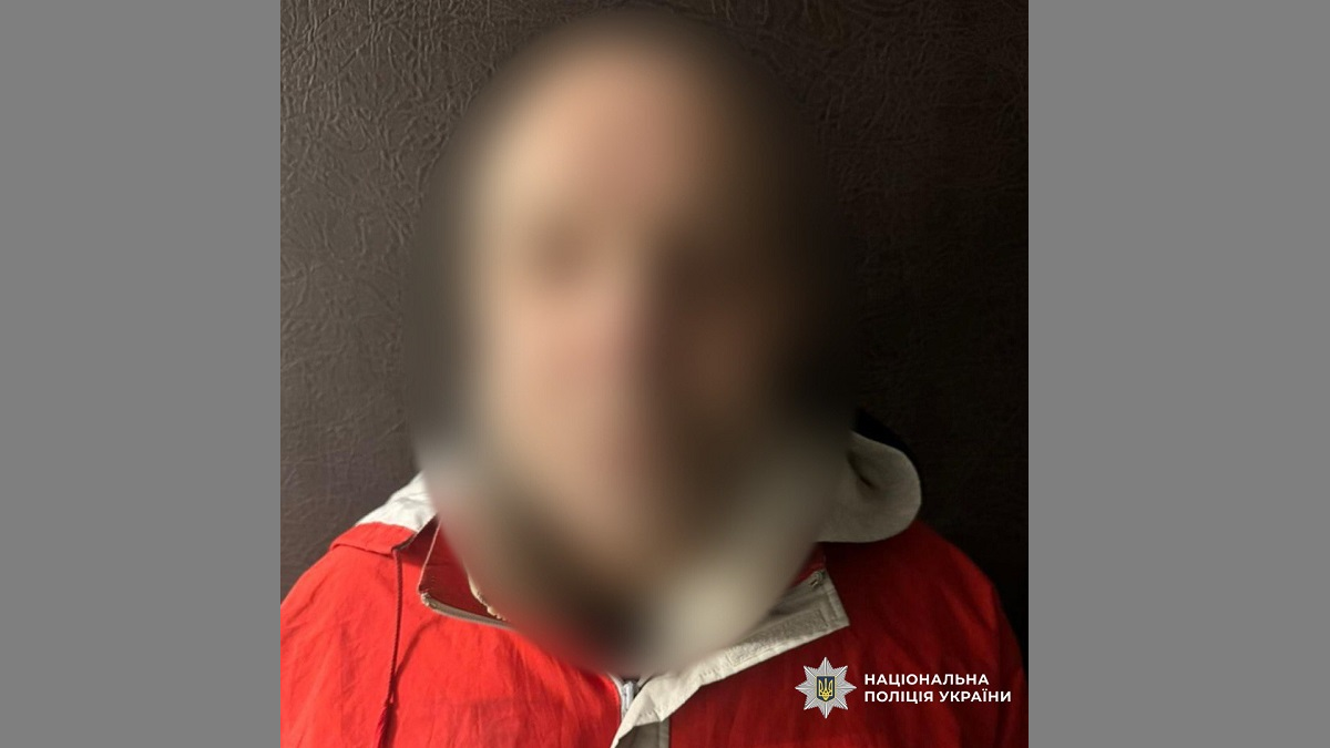 У Харкові на вулиці пограбували пенсіонерку