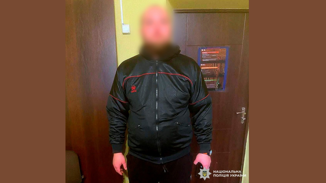 У Харкові поліцейські затримали чоловіка, який побив знайомого під час конфлікту