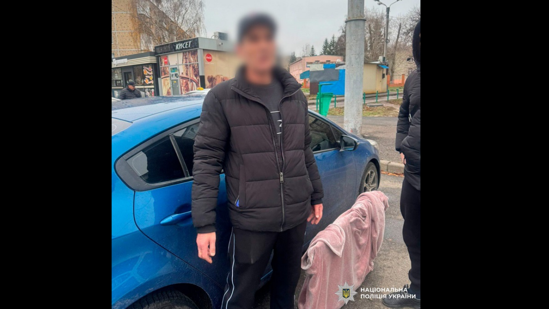 Домушника з награбованим затримали у Харкові