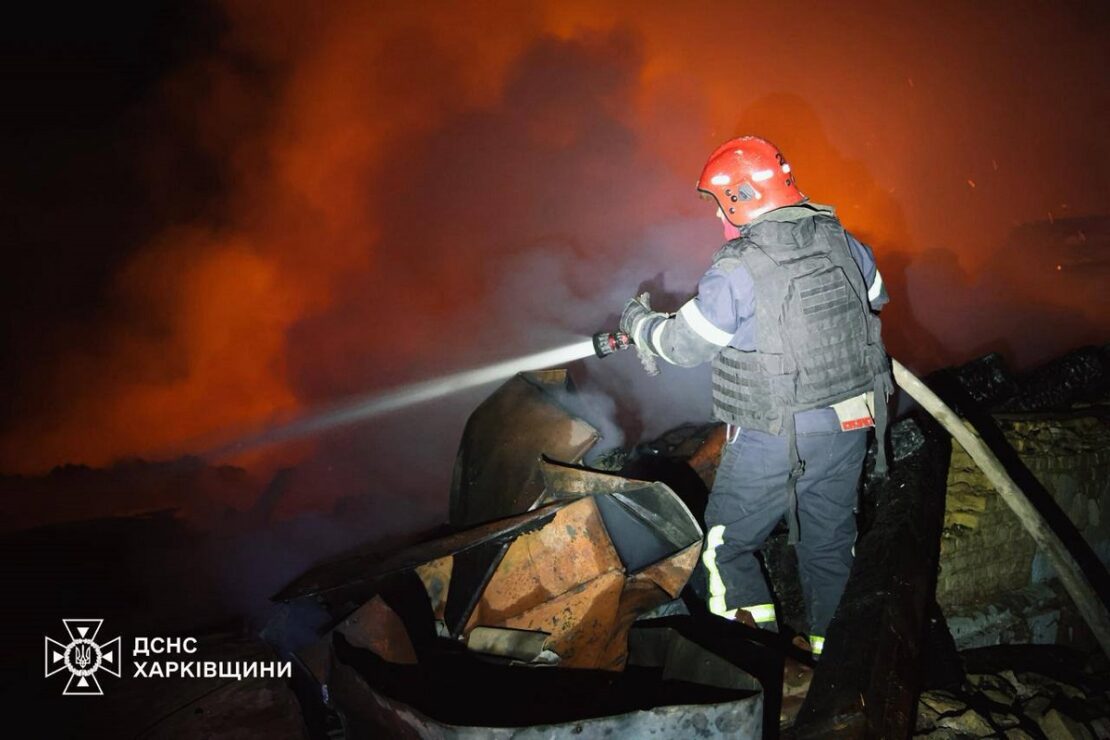 Нічні атаки рф спровокували пожежі у кількох громадах Харківщини