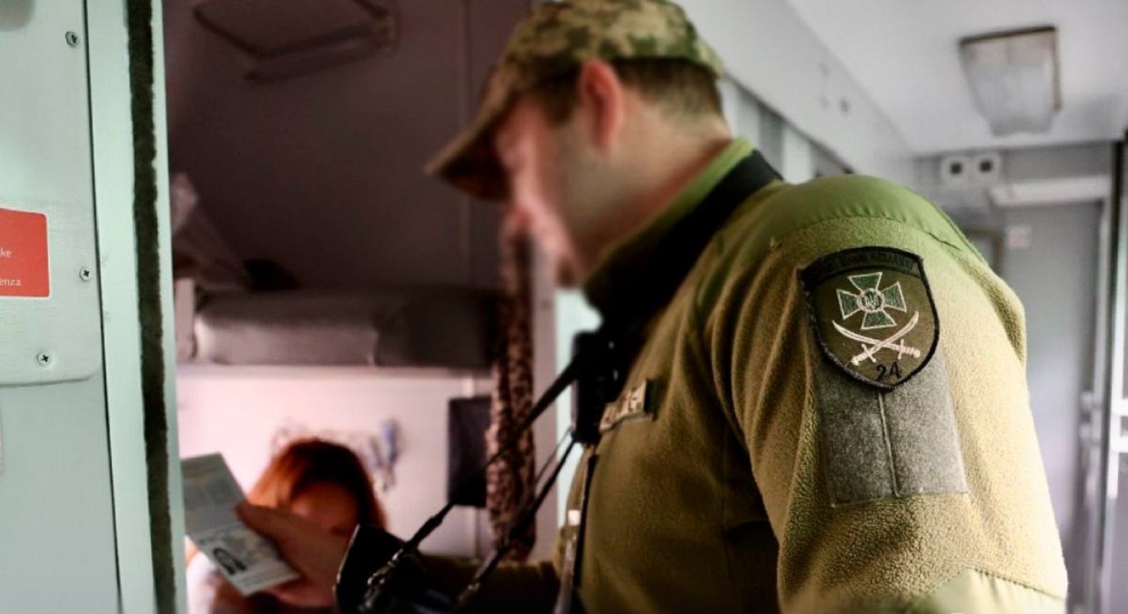 Міжнародні подорожі для українців стануть зручнішими