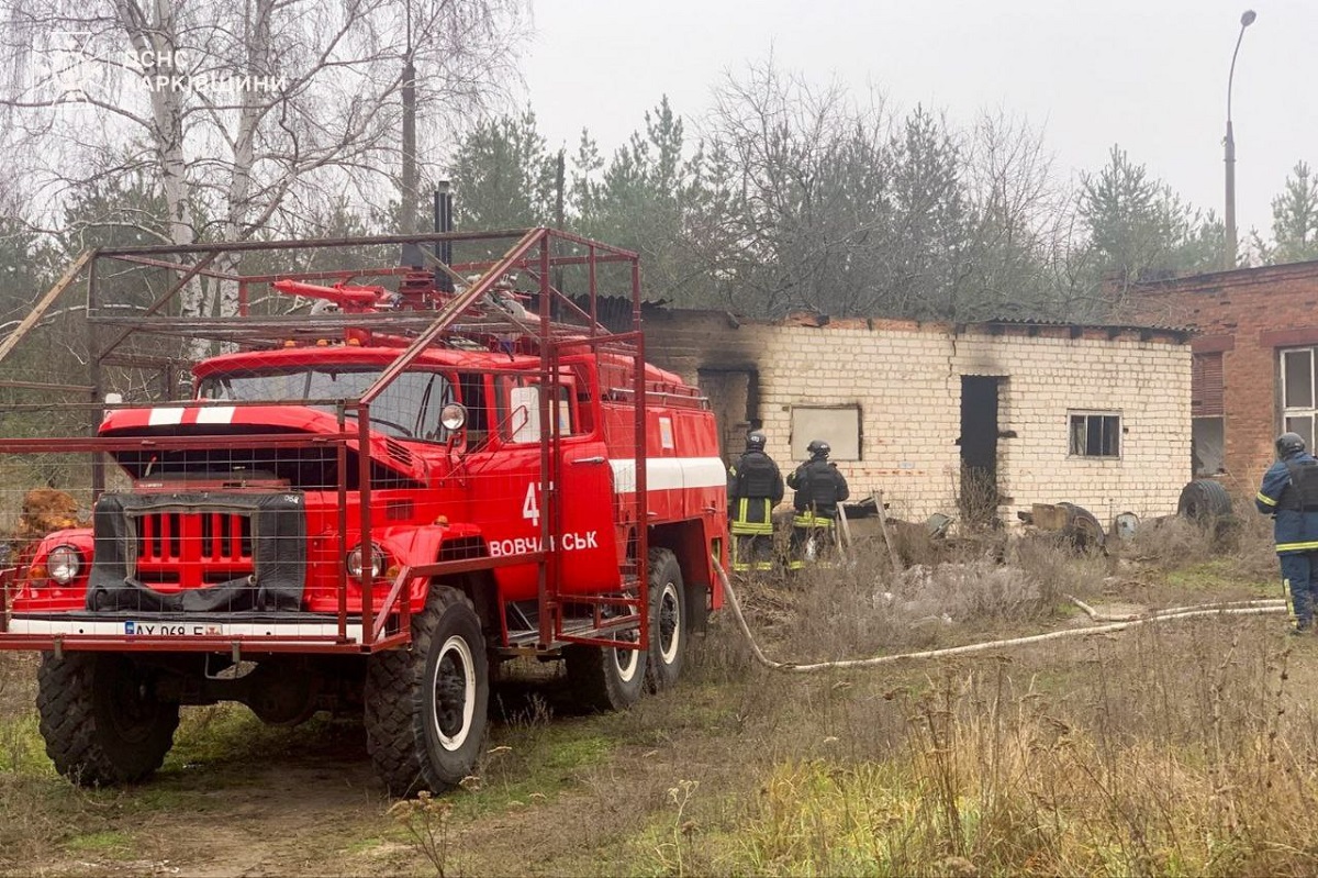 Харківські рятувальники знайшли труп чоловіка на згарищі