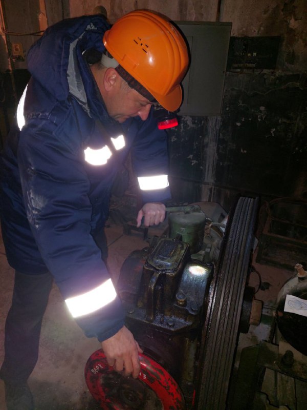 Минулого тижня у Харкові застрягли в ліфтах 225 людей (фото)