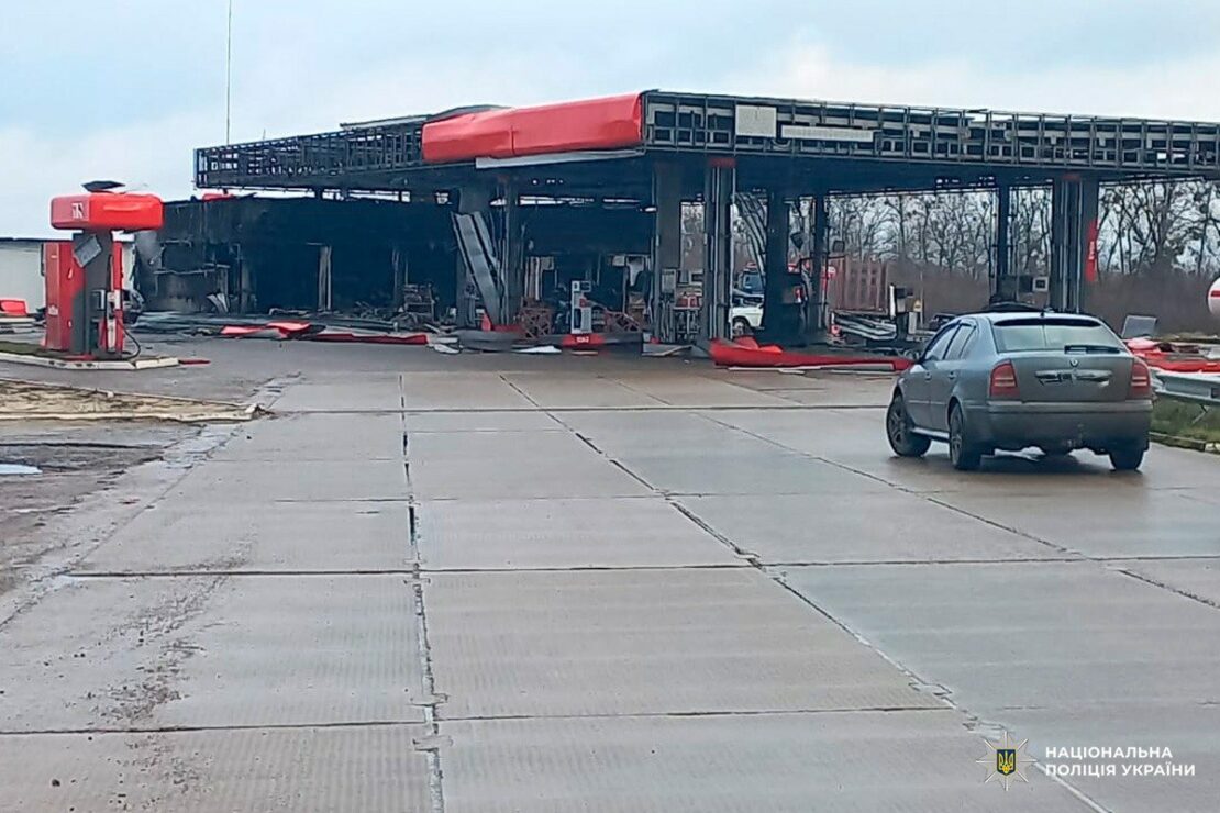 Удар по АЗС у Харківському районі: постраждали шестеро людей (фото)